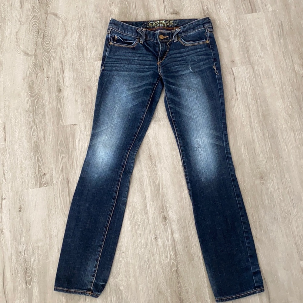 Express Stella skinny low rise jeans in a size 4
